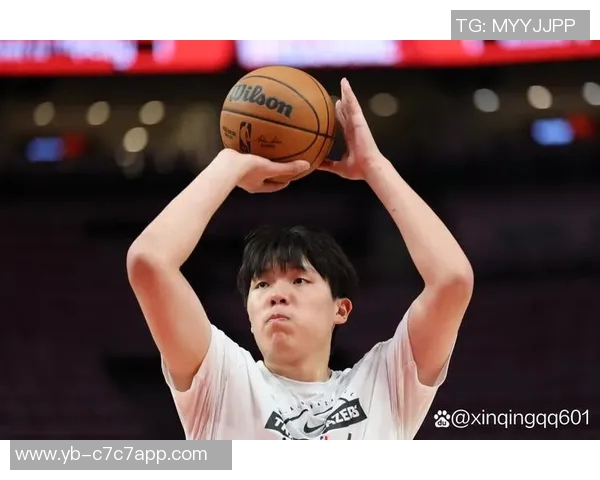 戈贝尔展现年轻内线实力杨瀚森强调抢篮板的强烈意愿是成功关键